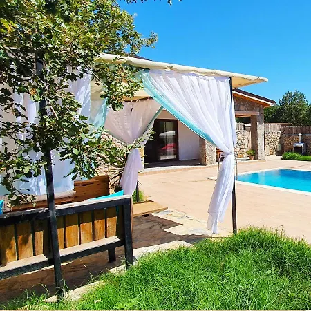 Kayakoey'De Kiralik Muhafazakar Villa *