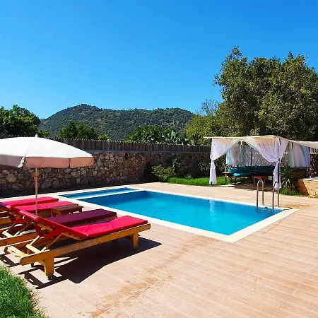 Kayakoey'De Kiralik Muhafazakar Villa Fethiye